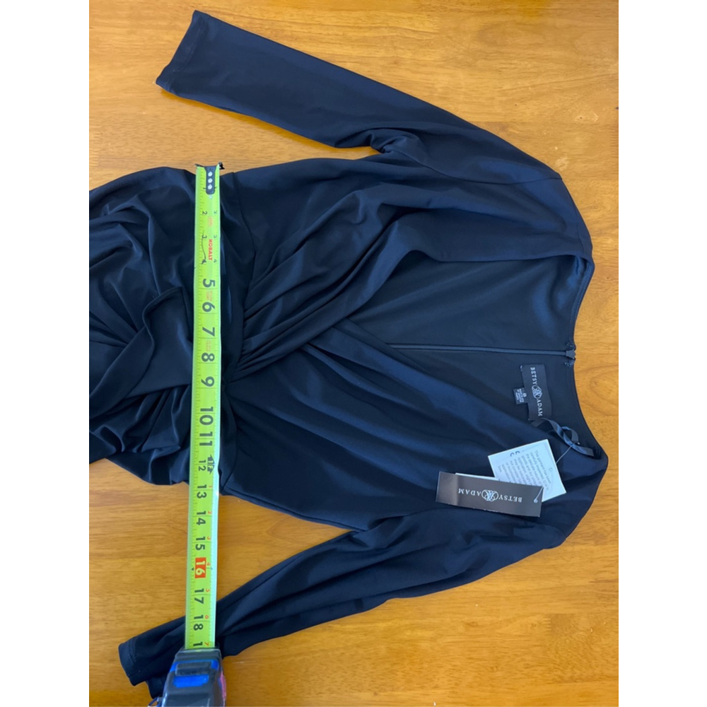 NWT Betsy & Adam
V Neck Ruched Ruffled Gown SZ 8 - Picture 7 of 8